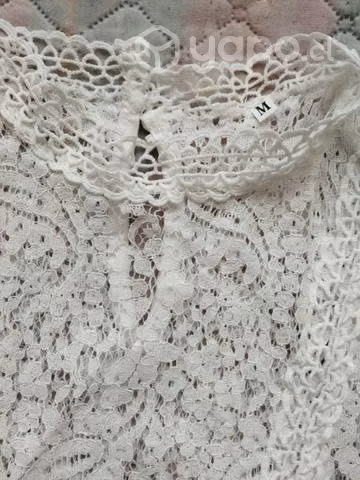 Polera de encaje blanco - Imagen 3