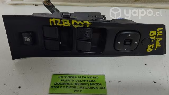 Botonera AlzaVidrio Del Izq (MZB007) BT50 2.2 2017