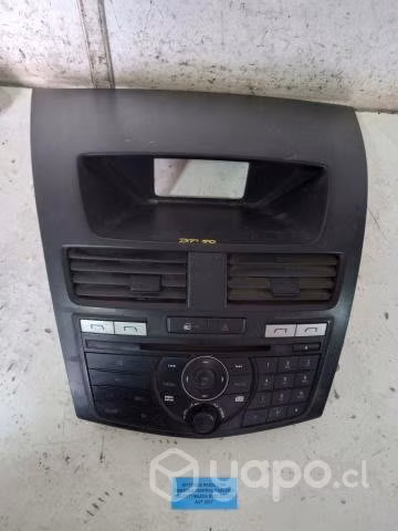 Botones Radio C/Consola Central Tablero BT50 2017