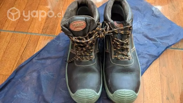 Zapatos construccion