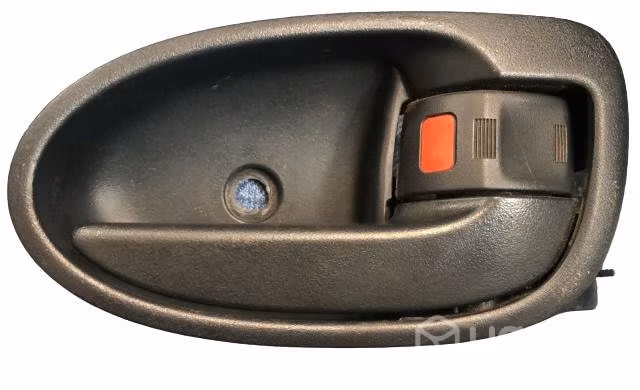Manilla Interior Derecha Toyota New Yaris Sport 20