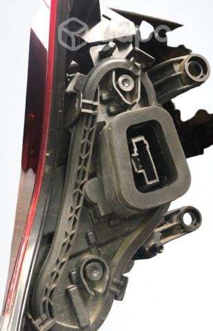 Foco derecho Peugeot 3008 2013-2016 - Imagen 2