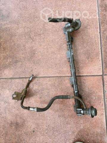 Riel de inyección motor 2RZ original usada compare - Imagen 2