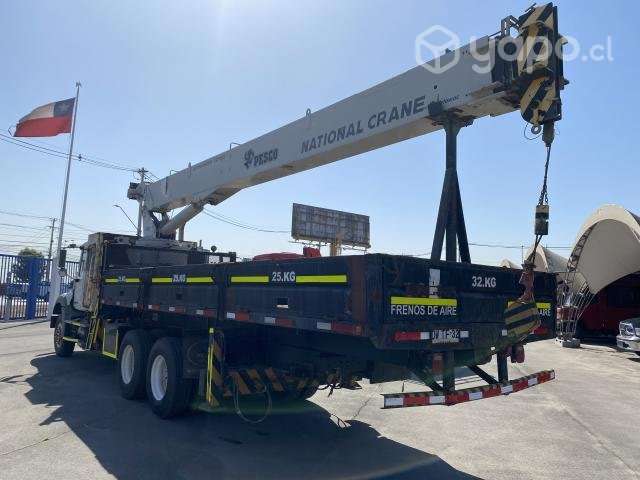 Camión Mack GU813 Pluma