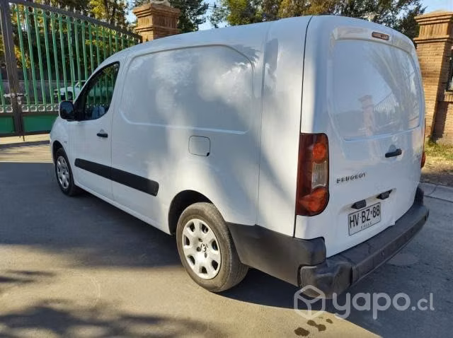 Peugeot Partner Maxi 1.6 HDI L1 90HP Pack AA 2016