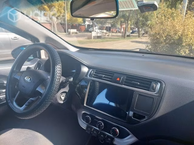 Kia Rio 4 1.4 2017 A/C - Imagen 6