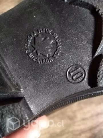 Botas Kamik canadienses número 24-25 nuevas