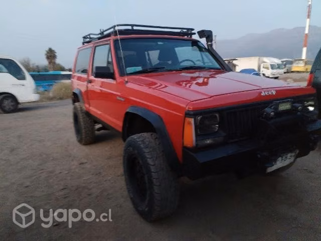 Cherokee xj año 94