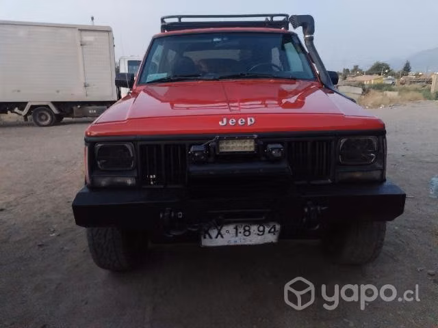 Cherokee xj año 94