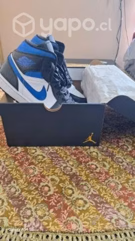 Zapatillas Hombre Nike Air Jordan Mid Originals