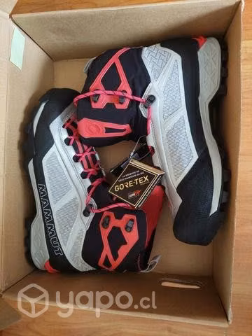 Botas de montaña mammut