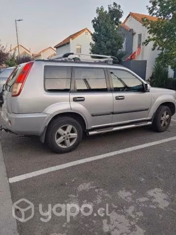 Nissan x-trail 2011