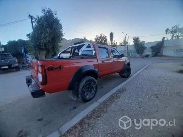 Camioneta Nissan Terrano