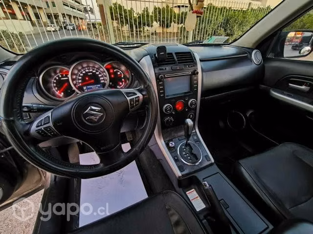 Suzuki grand nomade 2014