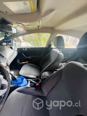 Auto Ford fiesta