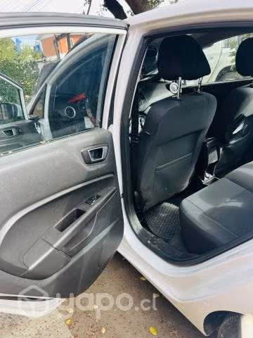 Auto Ford fiesta
