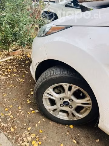 Auto Ford fiesta