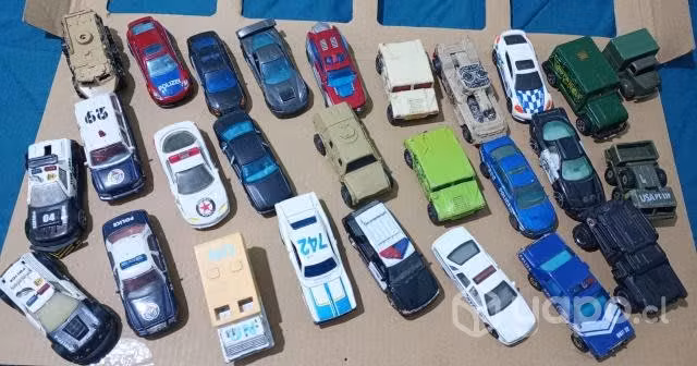 Lote 26 Autos Escala 1/64 Policia y Militar