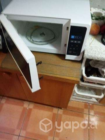 Horno microondas Sansung grande - Imagen 2
