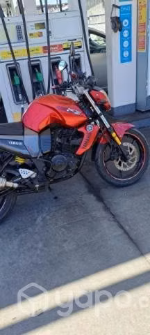 Permuto yamaha FZ16 Año 2013