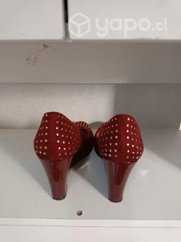 Zapatos rojos/burdeos