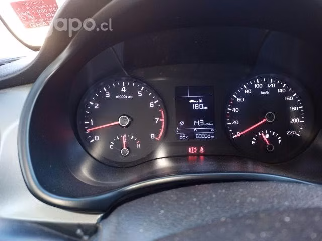 Vendo auto Kia rio4. 2019 - Imagen 3