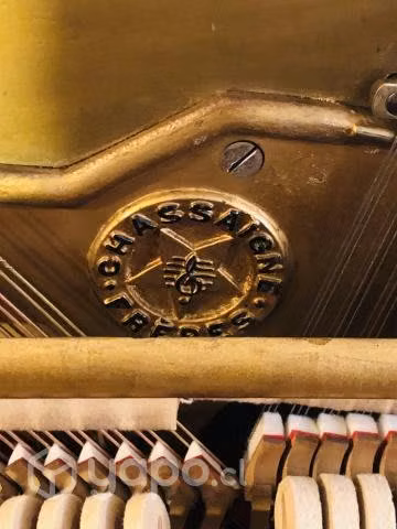 Piano vertical Chassaigne Frères