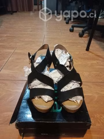 Sandalias gotta