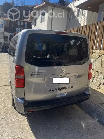 Vendo Peugeot Traveller 2022