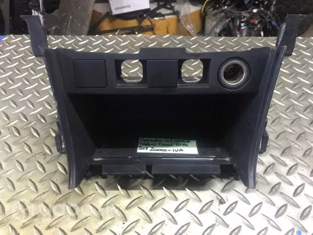 Consola central inferior tablero Mazda BT50 2013-