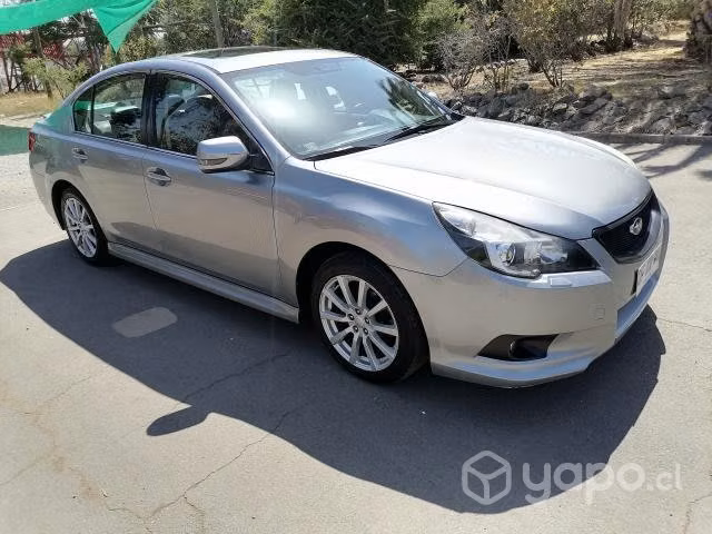 Subaru Legacy 2.5 2011