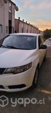 Vendo kia cerato - Imagen 5