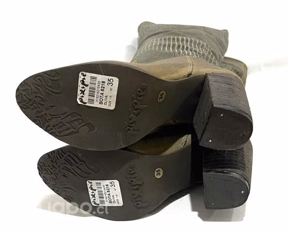 Bota Larga de Cuero Graso Marca Pixipie N*35 Café