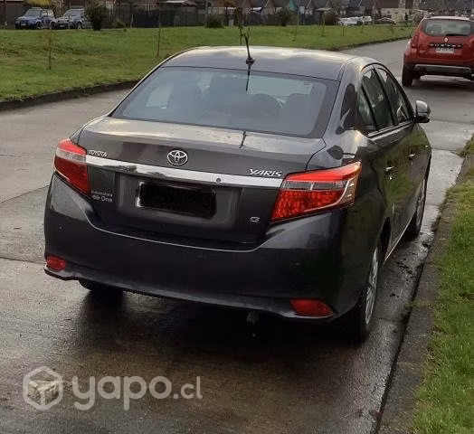 Toyota yaris 2016
