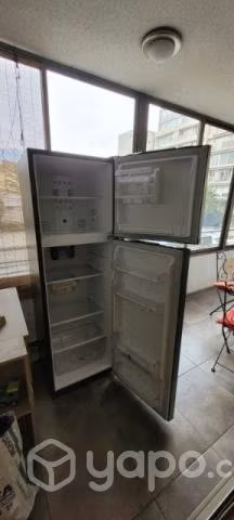 Refrigerador 250 litros Mabe (semi nuevo)