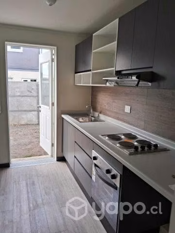 Arrienda Townhouse En Condominio Las Pataguas 2d 2