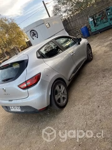 Vendo Renault clio - Imagen 4