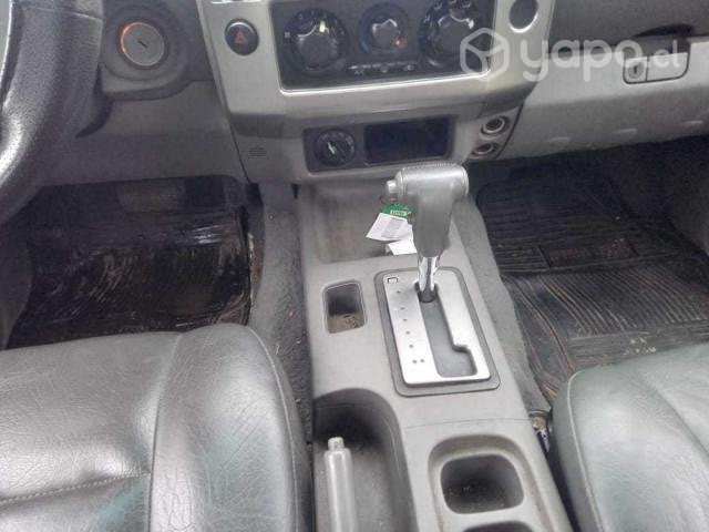 Nissan navara 2010 - Imagen 9