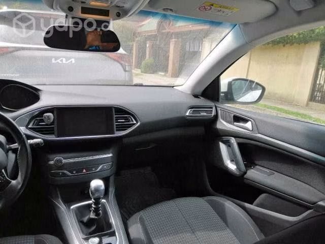 PEUGEOT 308 Active Puretech 2018 - Imagen 2