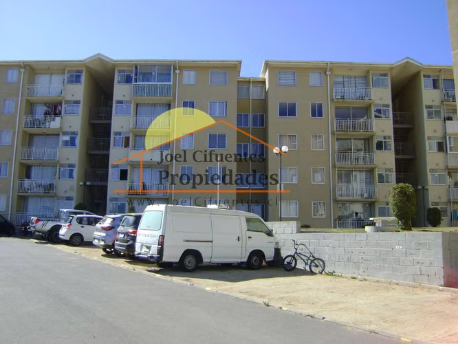 Departamento semi nuevo, en condominio C-2328