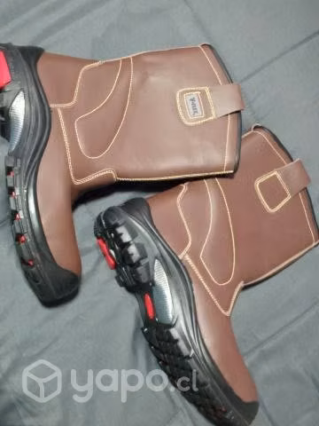Bota de cuero.seguridad soldador