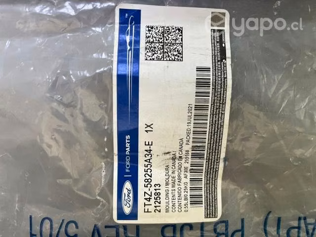 Molduta Pilar puerta FORD EDGE 2019 ORIGINAL - Imagen 4