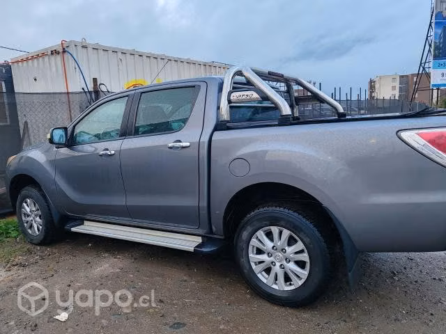 Mazda BT50, año 2014 - Imagen 6