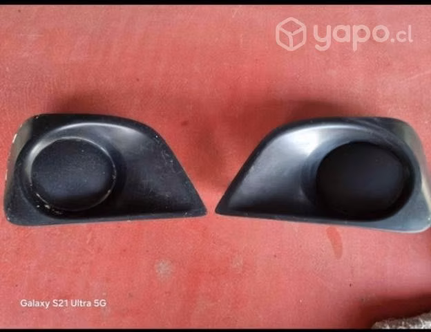 Tapas de neblineros de yaris sedan 2016