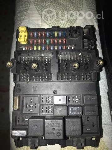 Caja de fusibles Jeep Cherokee Wj año 2004