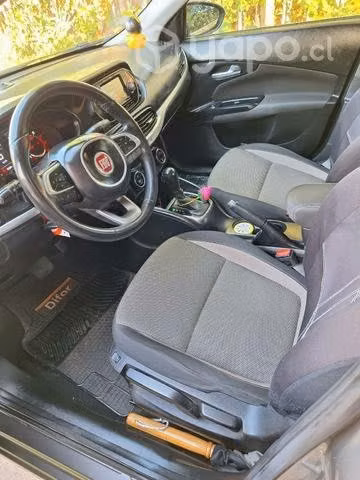 Fiat tipo 2019 automático