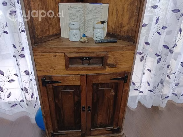 Excelente mueble esquinero