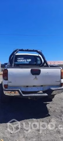 Mitsubishi L200 2014