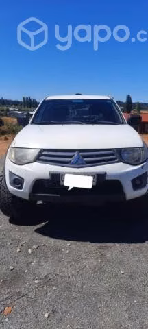 Mitsubishi L200 2014