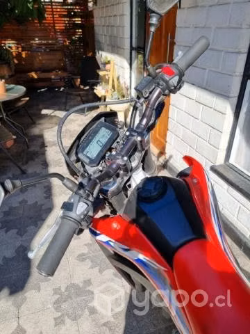 Se vende crf 300L